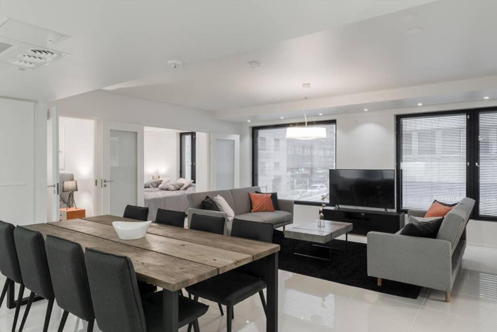 Sleek And Spacious 3 Bedroom Apartment In City Centre Helsinki Dış mekan fotoğraf