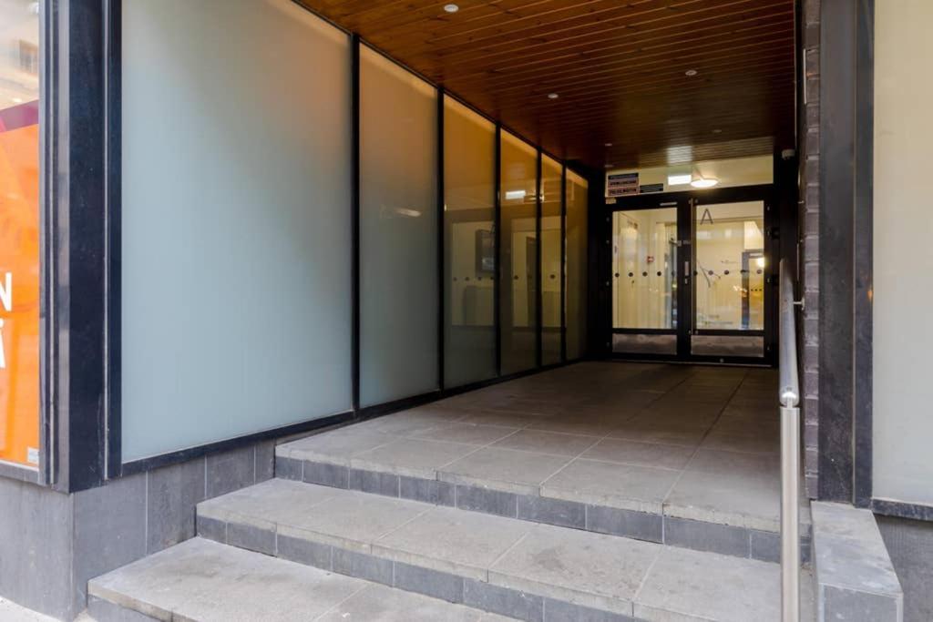 Sleek And Spacious 3 Bedroom Apartment In City Centre Helsinki Dış mekan fotoğraf